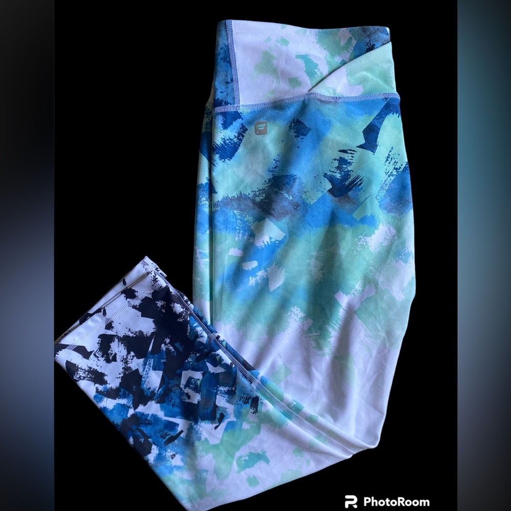 Fabletics Capri Leggings NWOT